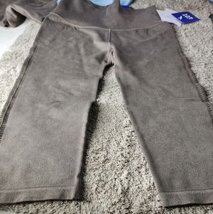 JoyLab Short Persuading Gray High Rise Leggings Size M